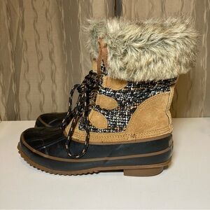 Khombu Julliard Women's 6 Suede Tweed Duck Boots Steel Shank Faux Fur Lace Up